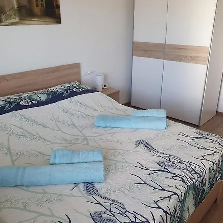 Apartamento Odlicno Opremljeni Novouredeni Iva, Okrug Gornji Trogir