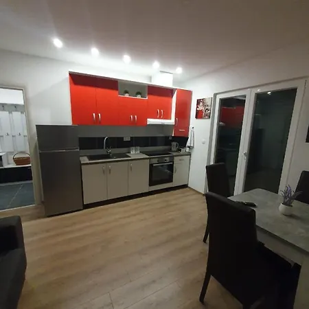 Apartmán Odlicno Opremljeni Novouredeni Iva, Okrug Gornji Trogir