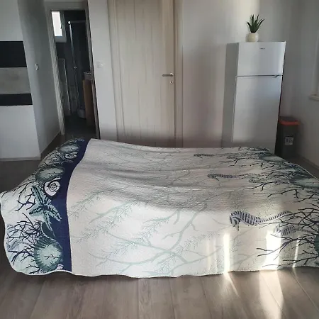 Odlicno Opremljeni Novouredeni Iva, Okrug Gornji Trogir