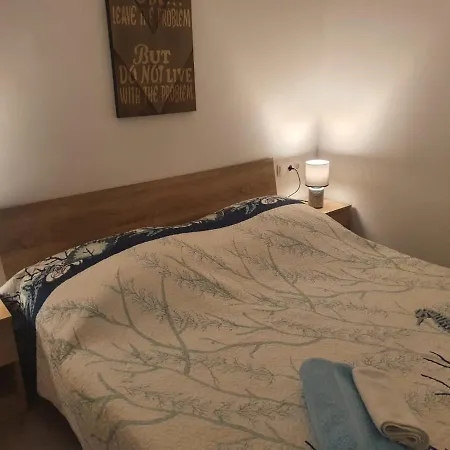 Apartmán Odlicno Opremljeni Novouredeni Iva, Okrug Gornji