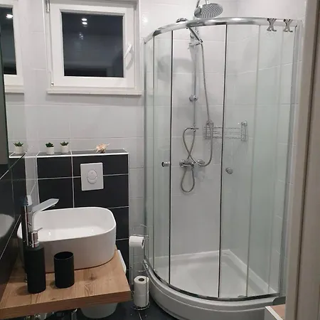 Apartmán Odlicno Opremljeni Novouredeni Iva, Okrug Gornji