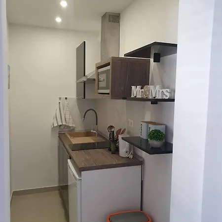 Apartmán Odlicno Opremljeni Novouredeni Iva, Okrug Gornji